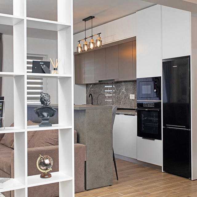 Comercial & Imobiliare